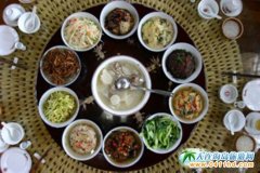 張家界特色餐——土家十大碗