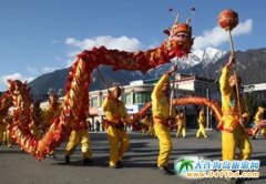 �������Aһ���H ������ζ�鴺��(ji��)�Ļ�����ц���