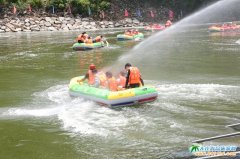 ���B����ɽ��ˮ��Ư��